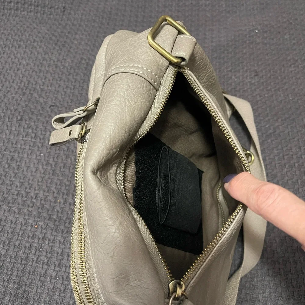 Like New Concealed Carry Crossbody Bag - Picture 11 of 11